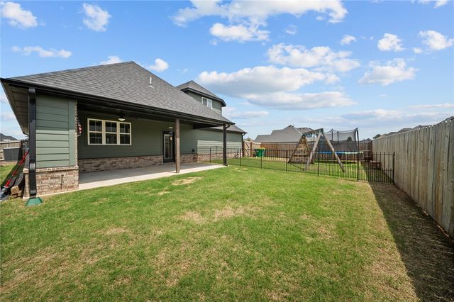 1101 Silver Maple Street, Centerton, AR 72719