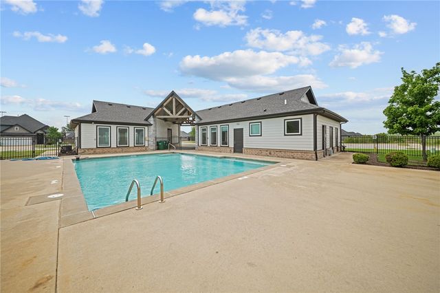 1101 Silver Maple Street, Centerton, AR 72719