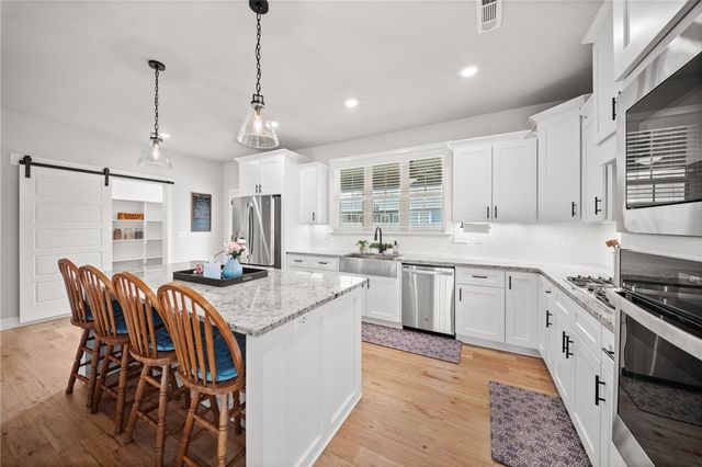 1101 Silver Maple Street, Centerton, AR 72719