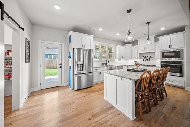 1101 Silver Maple Street, Centerton, AR 72719