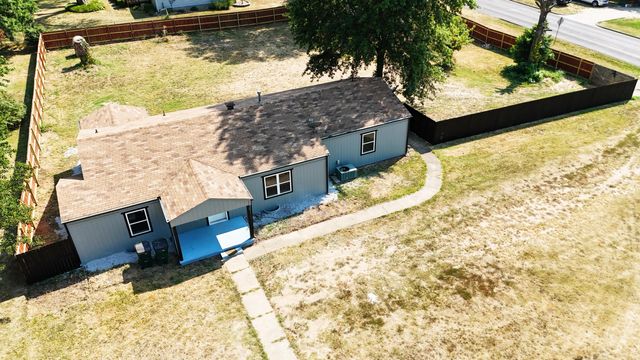 467 W County Street, Monett, MO 65708