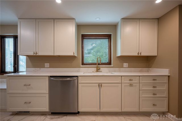 3212 Lenox Drive, Kettering, OH 45429