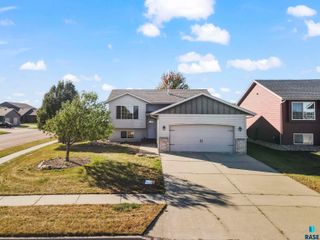 4813 S Klein Ave Avenue, Sioux Falls, SD 57106