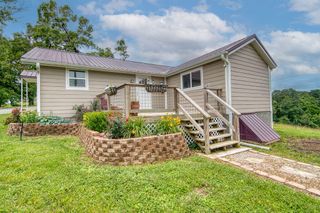 10565 West State Hwy 76, Cape Fair, MO 65624