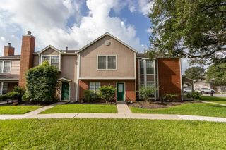 17283 Saturn Lane, Houston, TX 77058