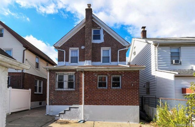 8259 172nd Street, Jamaica Hills, NY 11432