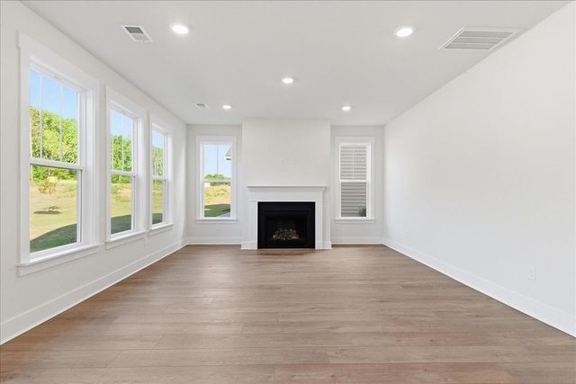 446 Amaryllis Lane, Woodruff, SC 29388