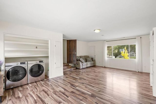 340 Hillside Road, San Juan Bautista, CA 95045