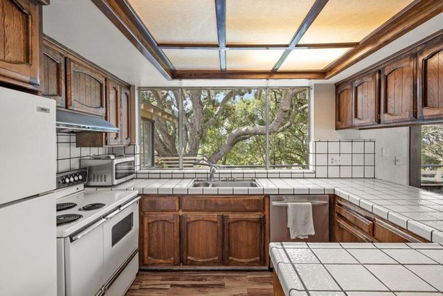 340 Hillside Road, San Juan Bautista, CA 95045