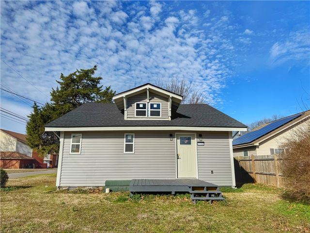 1123 N Greenwich Avenue, Russellville, AR 72801