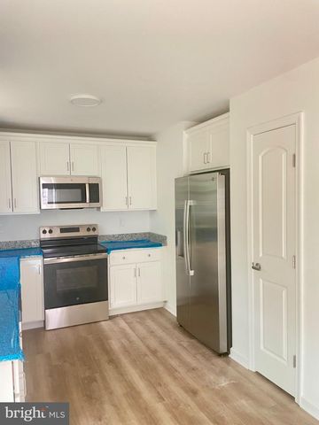 1005 TEXAS ST, Martinsburg, WV 25401