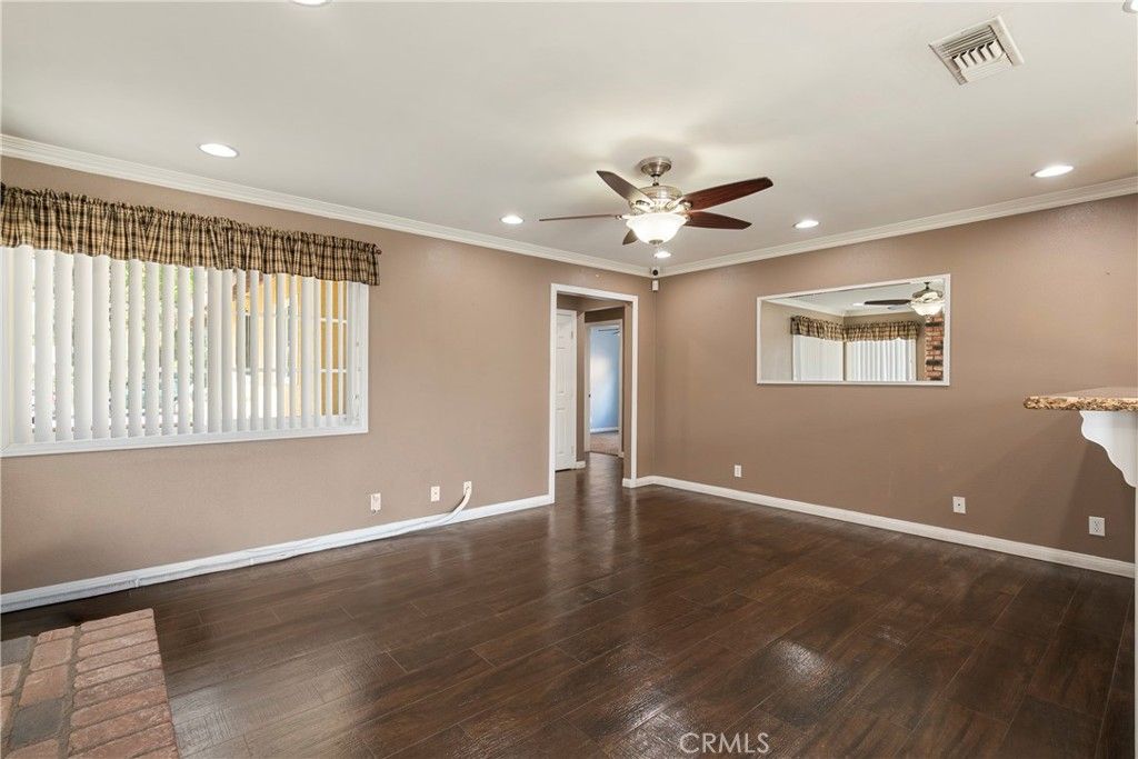 Image 14 of property listing at 232 N Aspan, Azusa, CA 91702