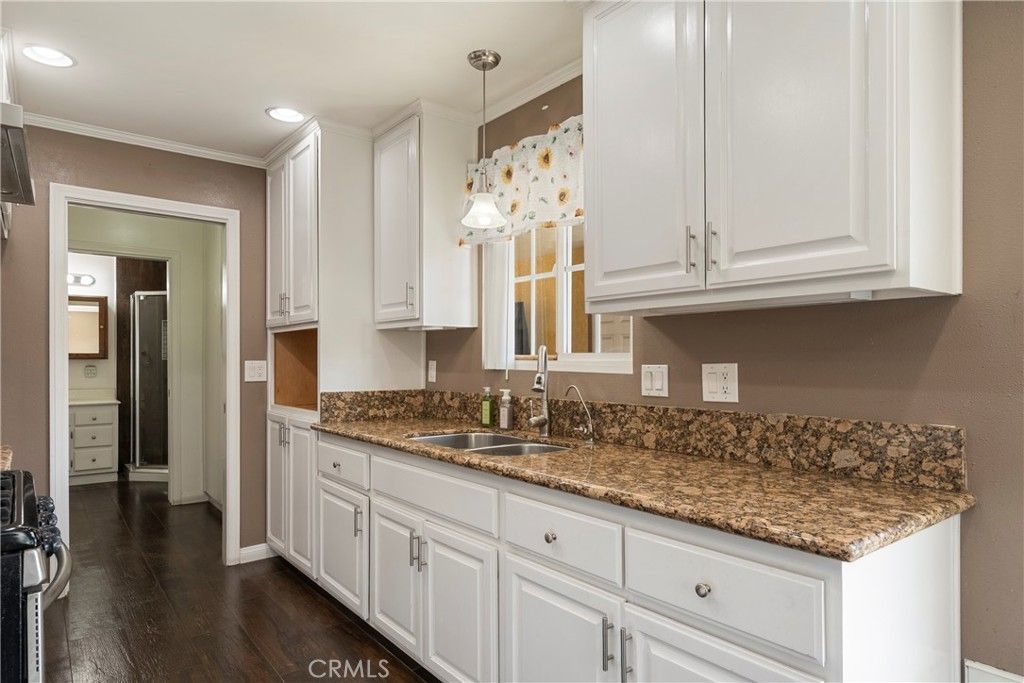 Image 20 of property listing at 232 N Aspan, Azusa, CA 91702