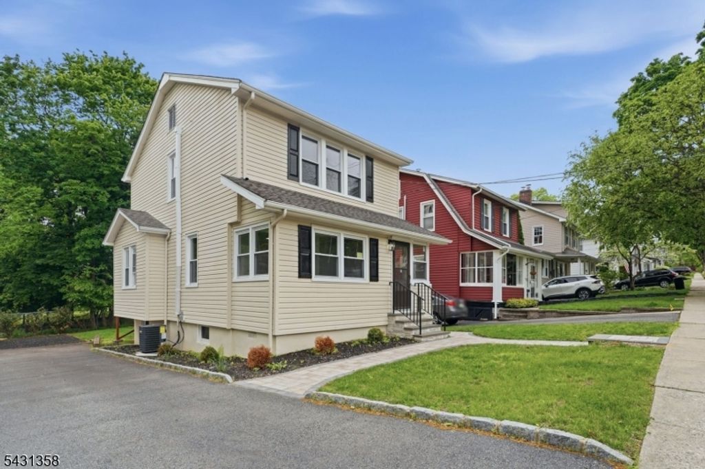 58 Yantecaw Ave, Bloomfield Twp., NJ 07003