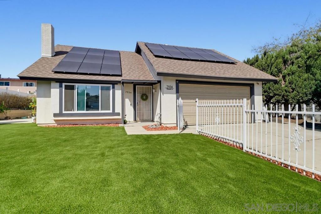 7934 Blossom Ln, Lemon Grove, CA 91945 — photo 5