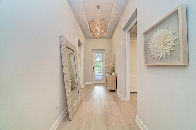 8079 SLIPWAY DR, Sarasota, FL 34240