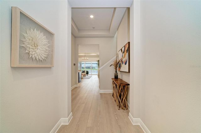 8079 SLIPWAY DR, Sarasota, FL 34240