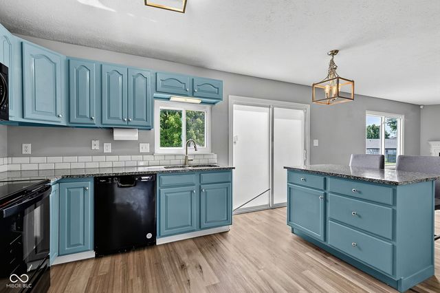 3923 Planewood Drive, Indianapolis, IN 46235