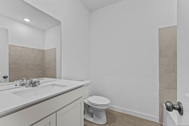 2299 Fort Davis Pass, Marion, TX 78124