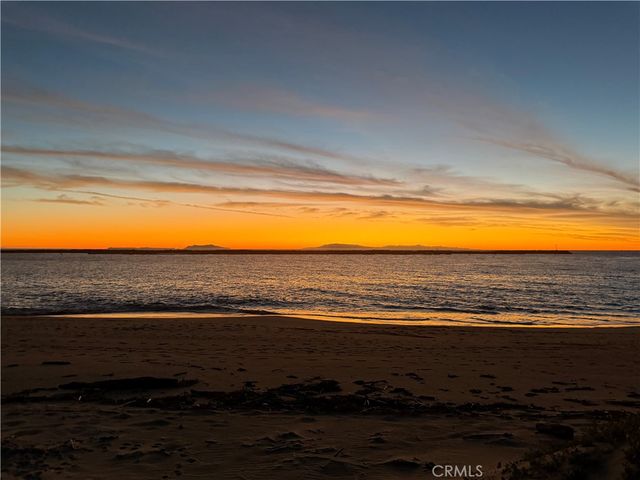 3124 Ocean Drive, Oxnard, CA 93035
