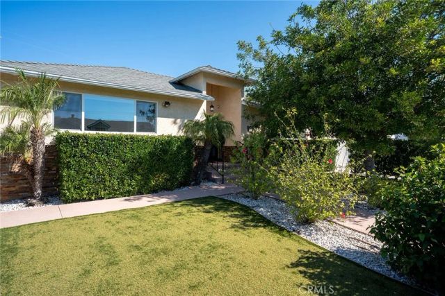 13927 Otsego St, Sherman Oaks, CA 91423