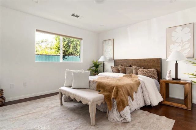 13927 Otsego St, Sherman Oaks, CA 91423