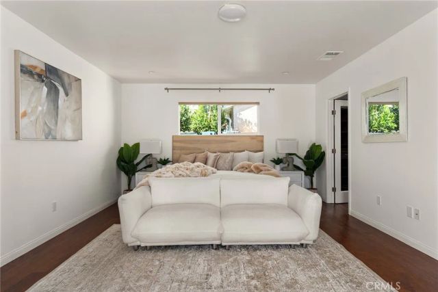 13927 Otsego St, Sherman Oaks, CA 91423