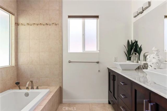 13927 Otsego St, Sherman Oaks, CA 91423