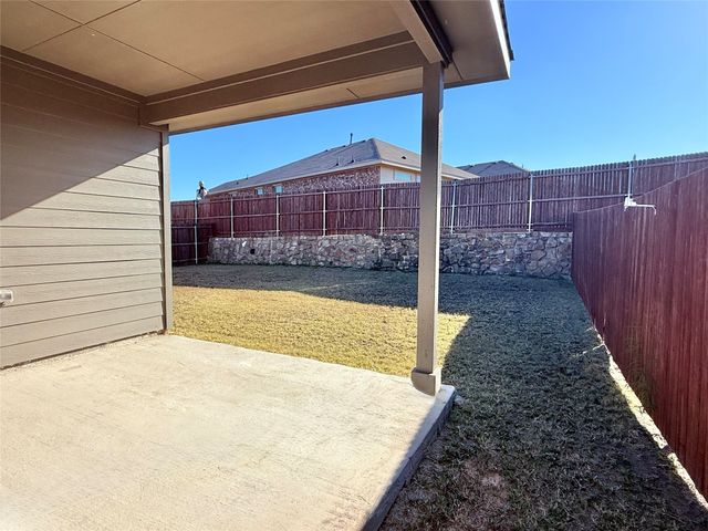 309 Crowfoot Drive, Fort Worth, TX 76131