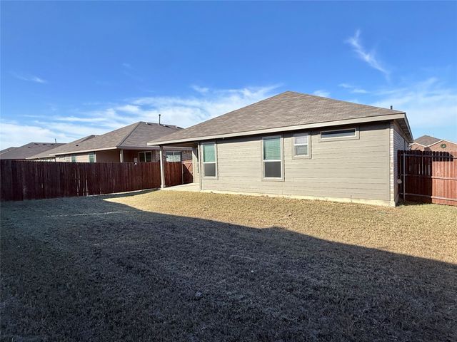 309 Crowfoot Drive, Fort Worth, TX 76131