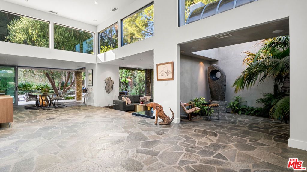 11927 Ashdale Lane, Studio City, CA 91604 — photo 4