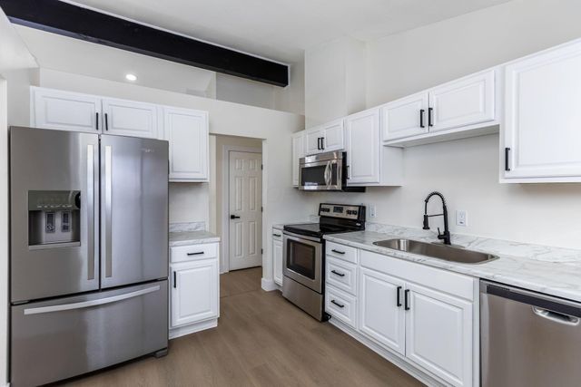 814 Miriam Drive W, Columbus, OH 43204