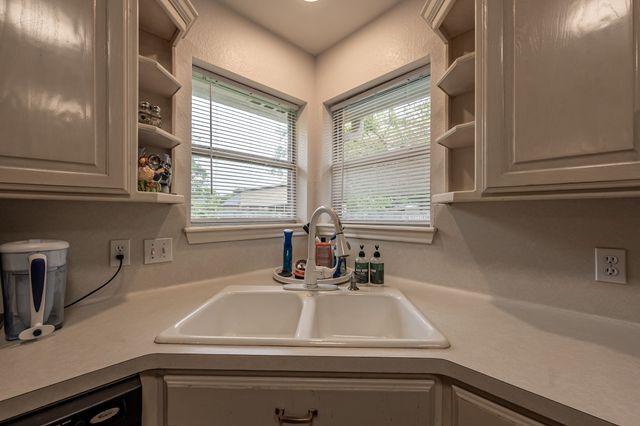 601 Quail Lane, Whitehouse, TX 75791