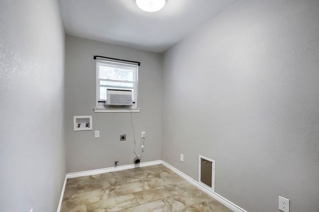 2119 Healey Drive, Dallas, TX 75228