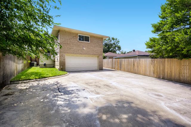 2119 Healey Drive, Dallas, TX 75228