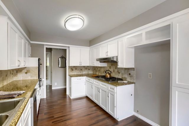 2119 Healey Drive, Dallas, TX 75228