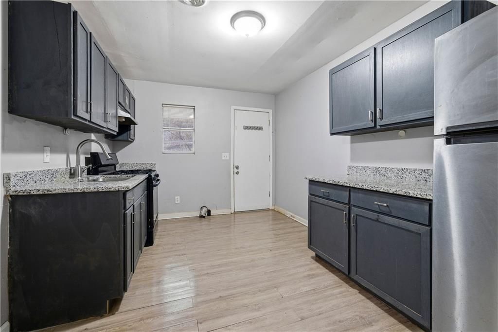 Image 12 of property listing at 6401 Raymond Terrace, Union City, GA 30291