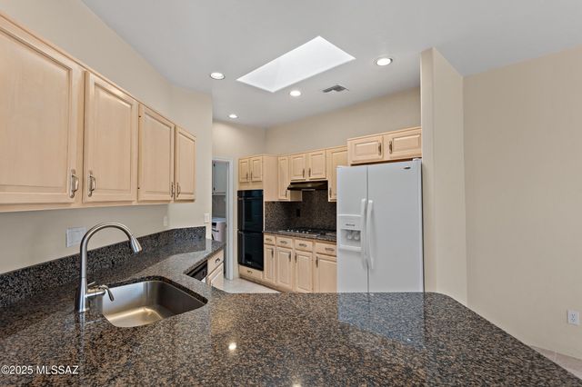 1348 W Cactus Moon Place, Tucson, AZ 85737