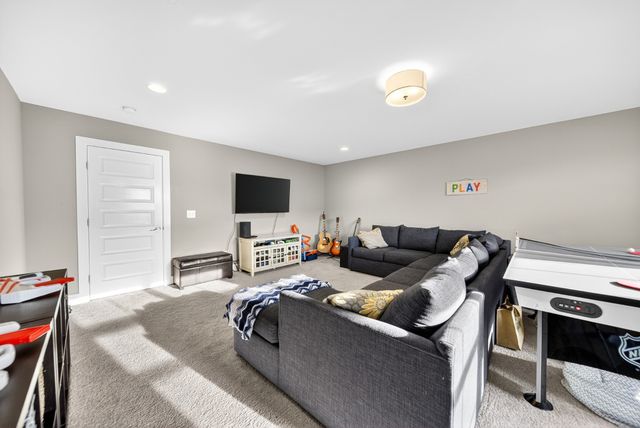 1111 Vinings Blvd, Gallatin, TN 37066