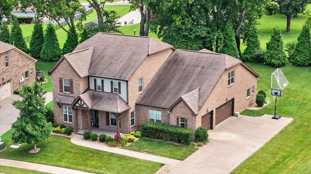 1111 Vinings Blvd, Gallatin, TN 37066