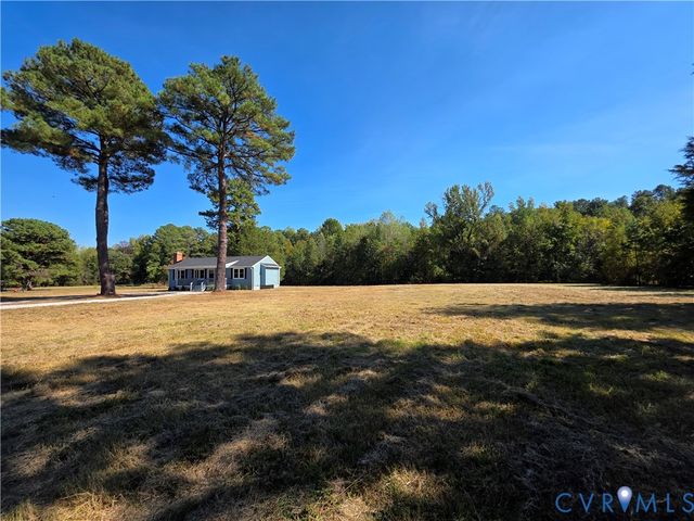 7613 Squirrel Level Rd, North Dinwiddie, VA 23805