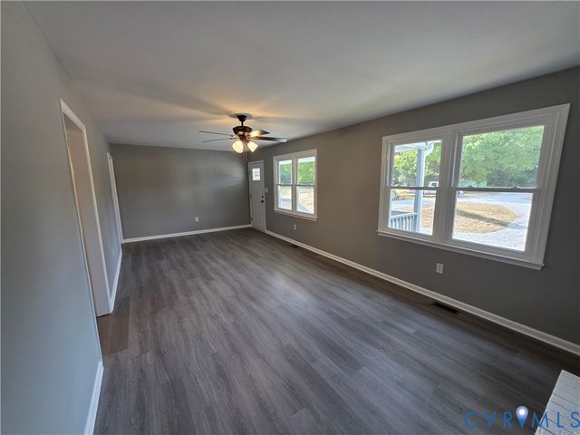 7613 Squirrel Level Rd, North Dinwiddie, VA 23805