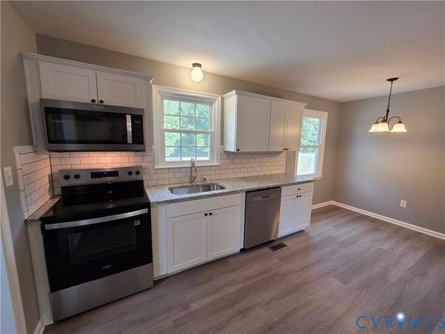 7613 Squirrel Level Rd, North Dinwiddie, VA 23805