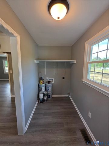7613 Squirrel Level Rd, North Dinwiddie, VA 23805