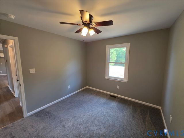 7613 Squirrel Level Rd, North Dinwiddie, VA 23805