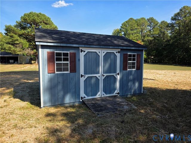7613 Squirrel Level Rd, North Dinwiddie, VA 23805