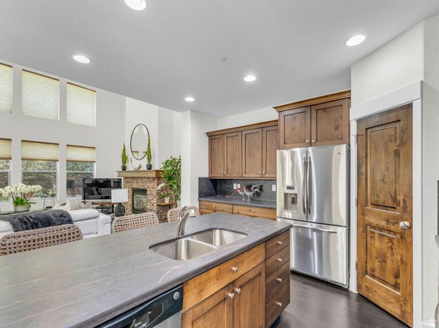 865 W BENJAMIN PL, Kamas, UT 84036