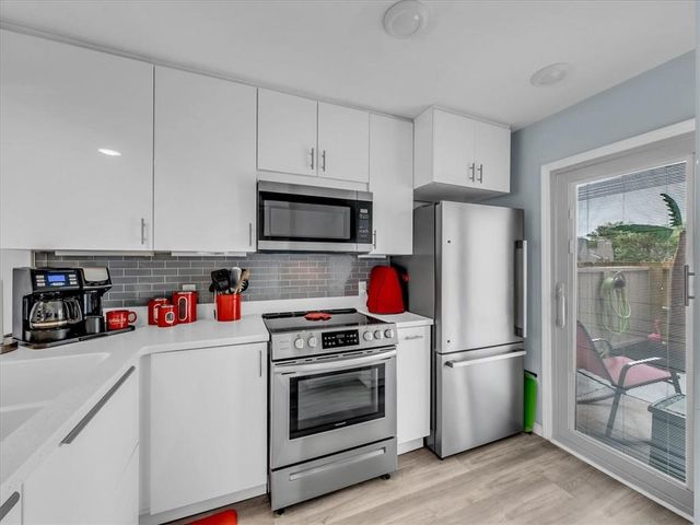 720 E 121st Street, Kansas City, MO 64146