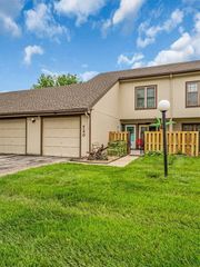 720 E 121st Street, Kansas City, MO 64146