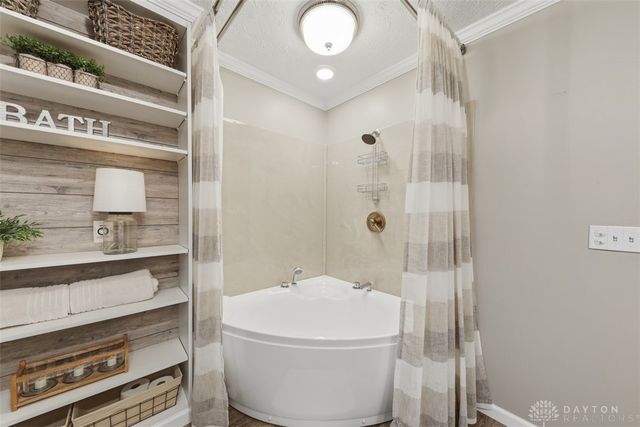 703 Dorchester Drive, Springfield, OH 45506